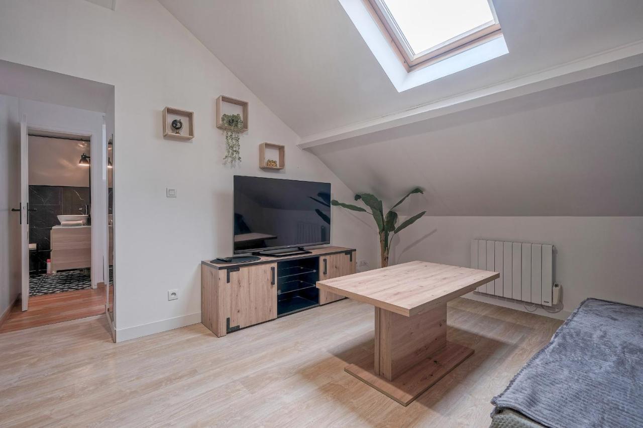 Liberation - F2 Apartment Near Disneyland Paris Montry Esterno foto